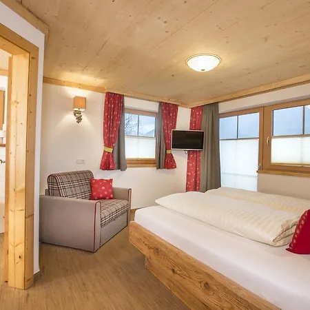 Naturdorf Oberkuehnreit Semesterbostad